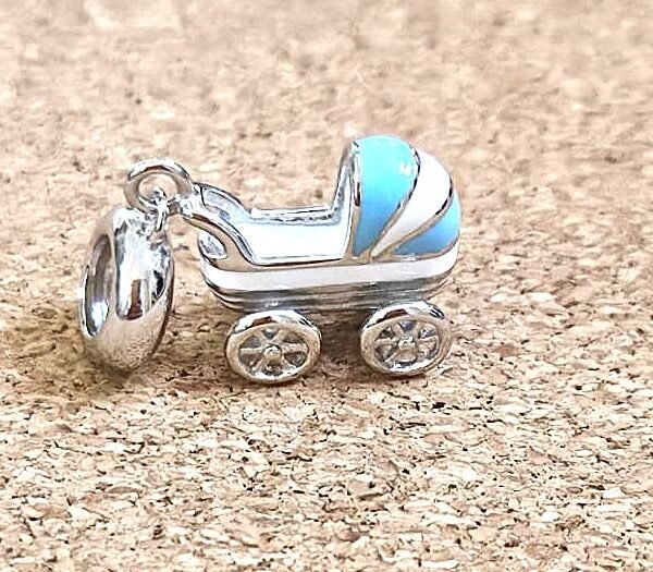 Tiny Traveler pendant Charm silver