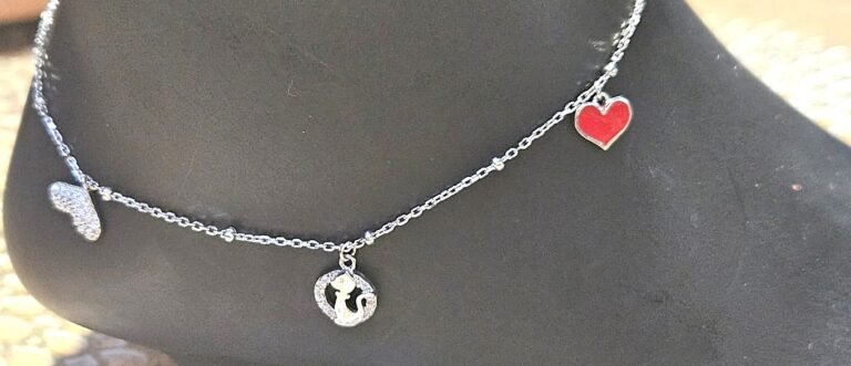 Clever Cat Love Anklet