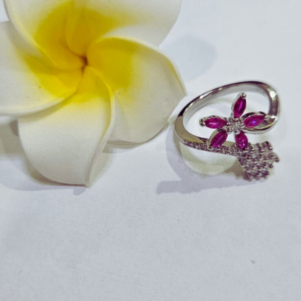 Silver Pinky Petal Ring