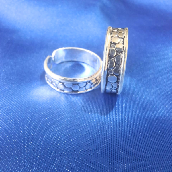 Pebble Texture Adjustable Toe Rings