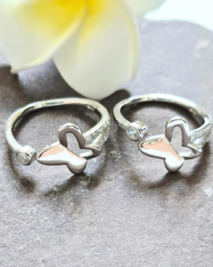 Silver toe ring