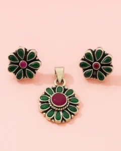 Vintage Floral Pendant Set